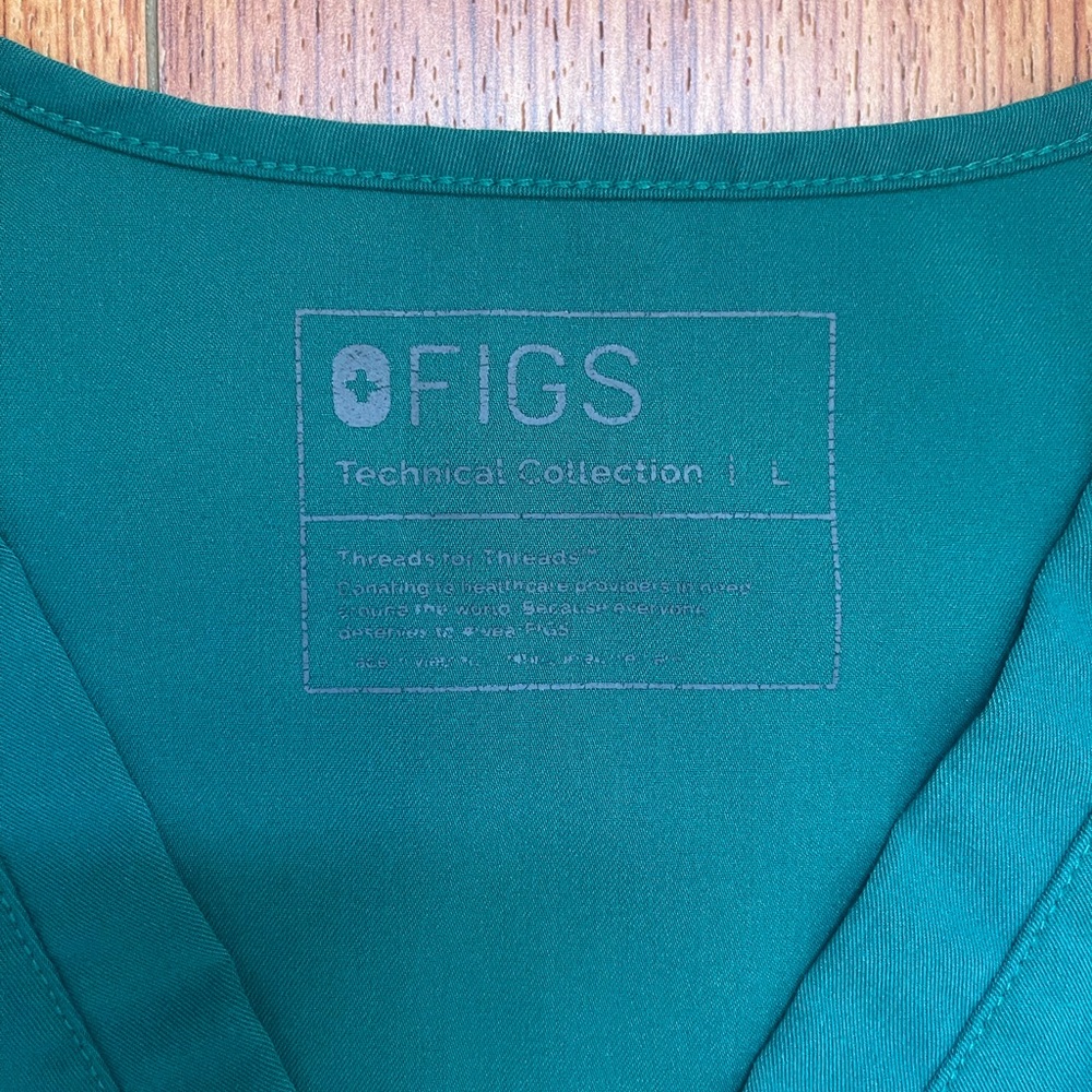 Figs Casma Scrub Top Hunter Green sz L - Picture 3 of 4